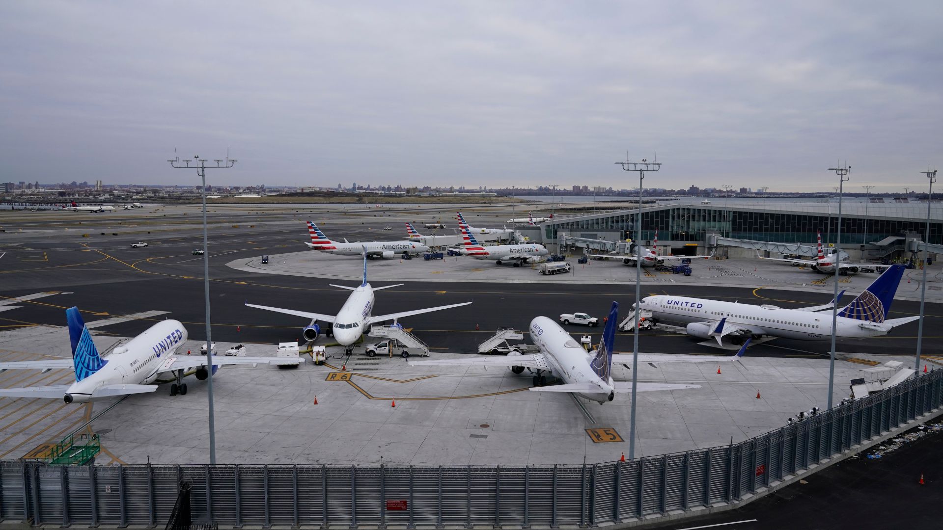 FAA investigating close call at New York City's LaGuardia Airport between Delta flight, business jet
— ABC 7 Bay Area, Larkspur Business news