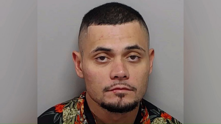 San Antonio man accused of beating partner inside moving car, preventing her from calling 911 — KENS 5 (San Antonio), Larkspur Community news