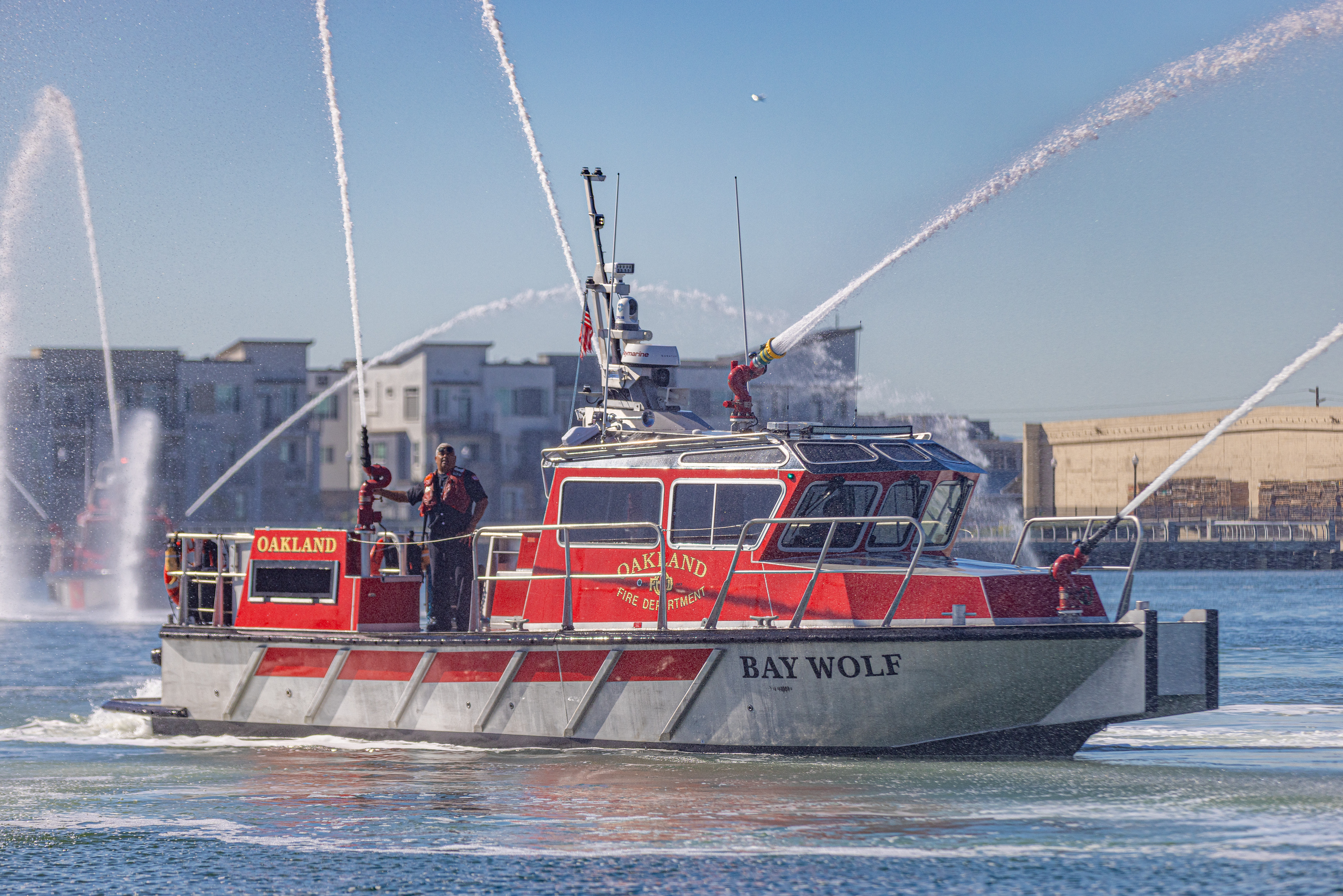 New fireboat makes debut in Oakland, will help safeguard the waterfront — The Oaklandside
