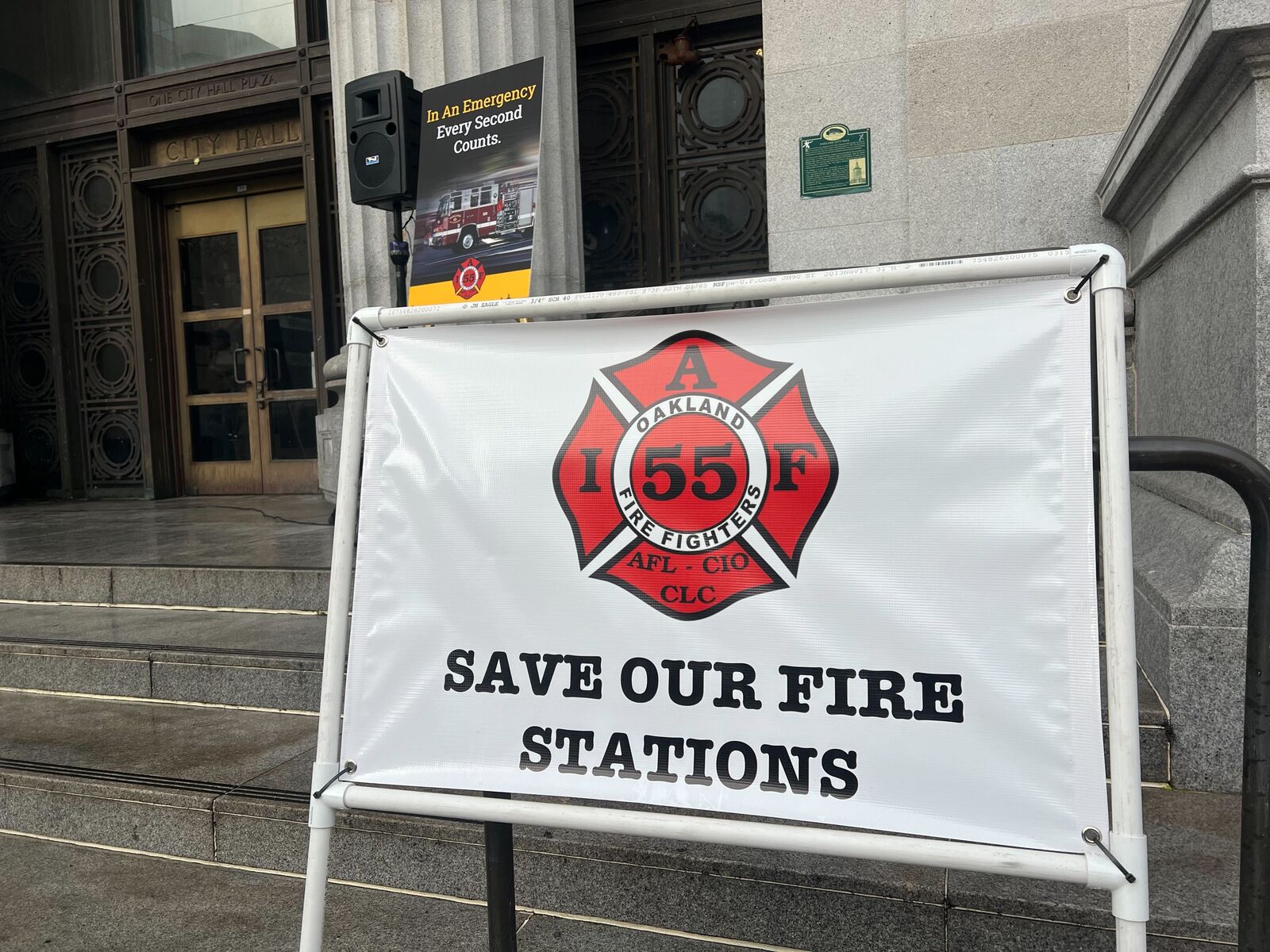 Oakland firefighters union reaches tentative contract with city — The Oaklandside