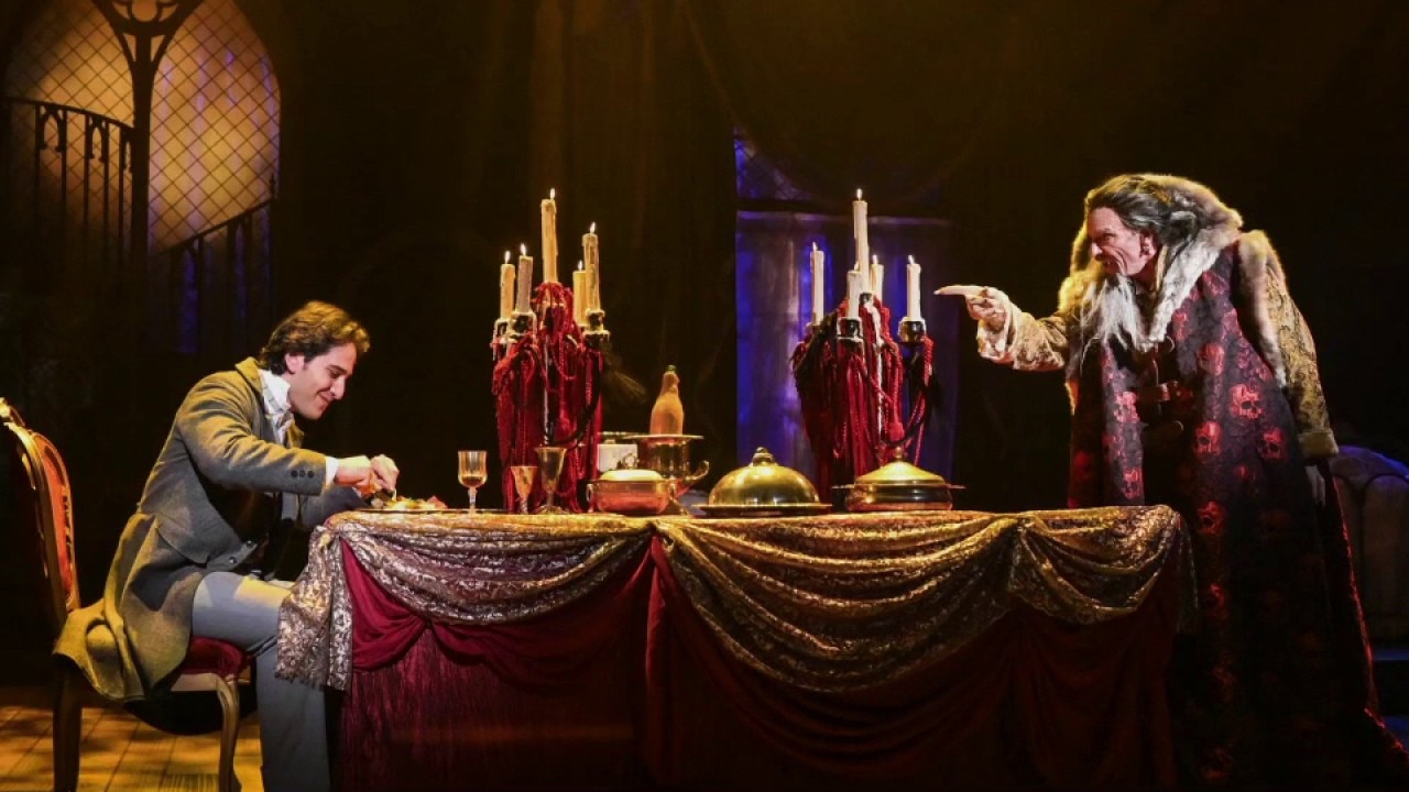 'Dracula' at TheatreWorks Silicon Valley — KTVU FOX 2 Bay Area, Larkspur Arts news