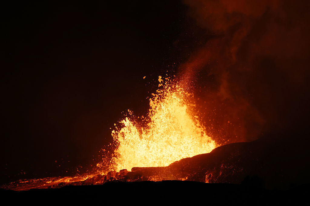 Kīlauea volcano activity prompts trail closures at popular Hawaii national park — KTVU FOX 2 Bay Area, Larkspur Schools news